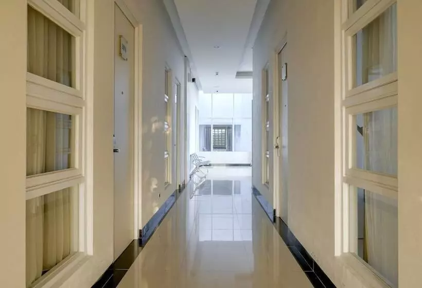 Sans Hotel Grand Omah Sastro