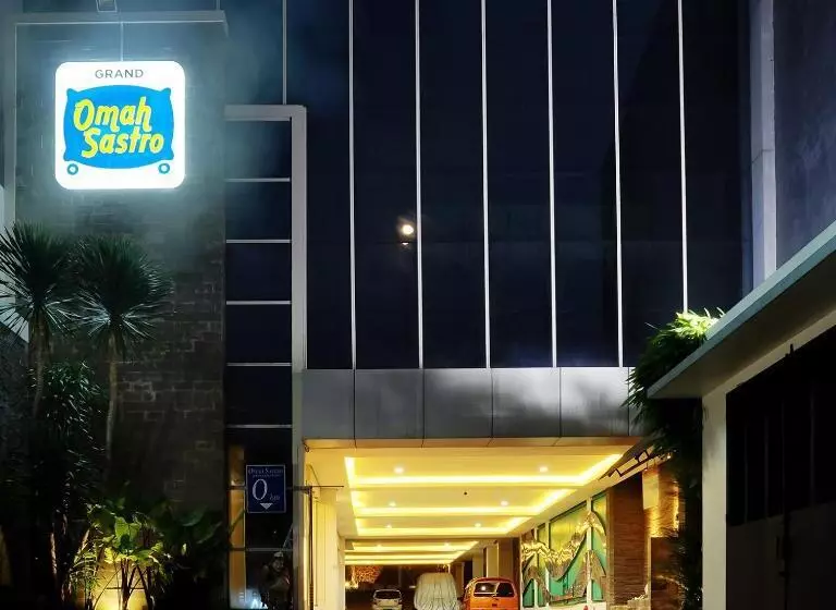 Sans Hotel Grand Omah Sastro