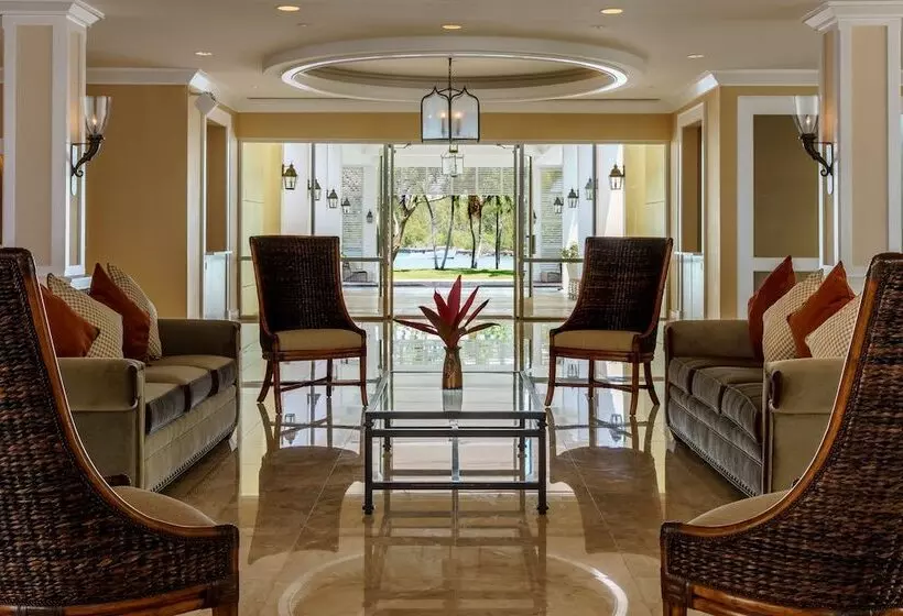 هتل Lighthouse Pointe At Grand Lucayan