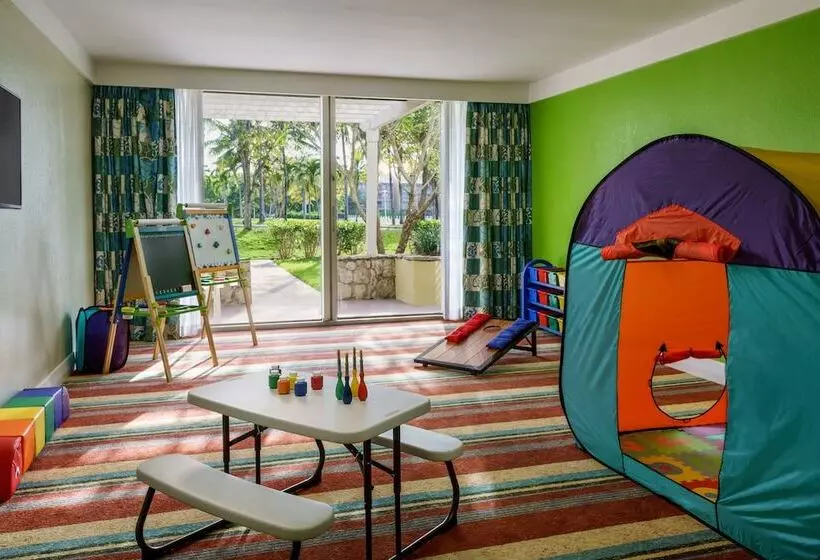 هتل Lighthouse Pointe At Grand Lucayan