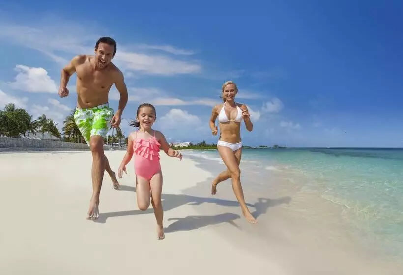 هتل Lighthouse Pointe At Grand Lucayan