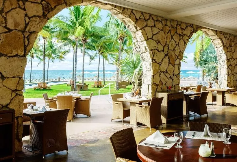 هتل Lighthouse Pointe At Grand Lucayan