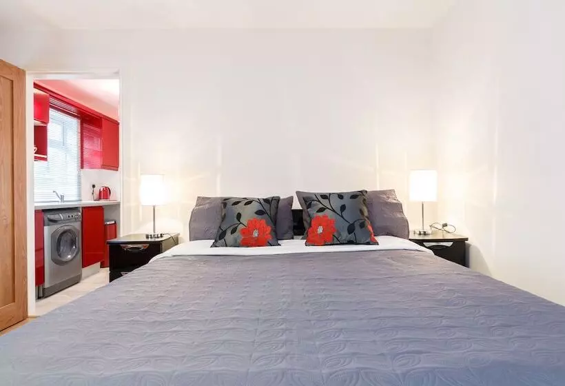 Hotelli Lismar Guest House