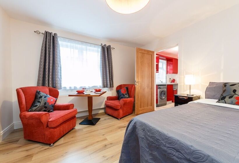 בית מלון כפרי Lismar Guest House