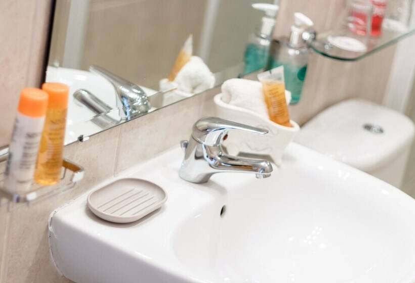 فندق Lismar Guest House