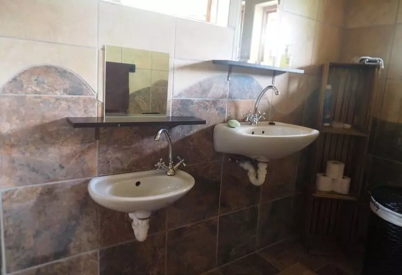 Hotelli Pure Nature Familodge