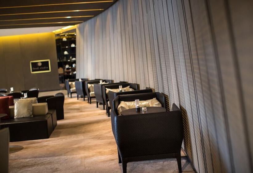 בית מלון כפרי Renaissance Nanjing Olympic Centre