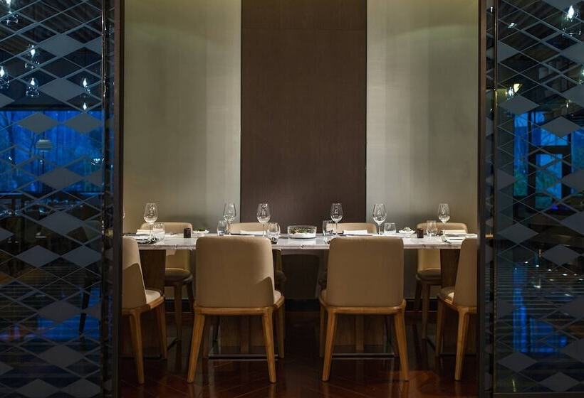 בית מלון כפרי Renaissance Nanjing Olympic Centre