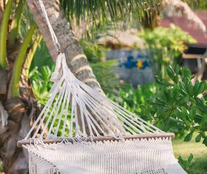Hotelli Seafar Resort