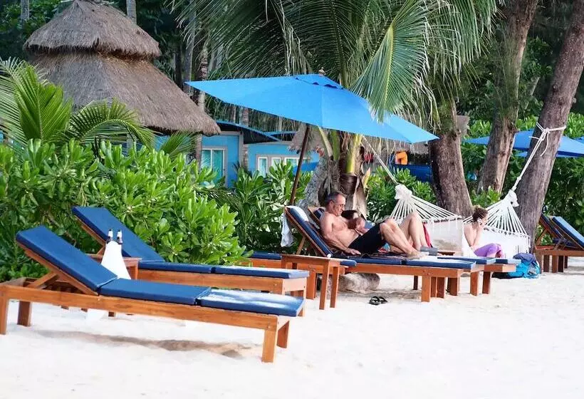 Hotelli Seafar Resort