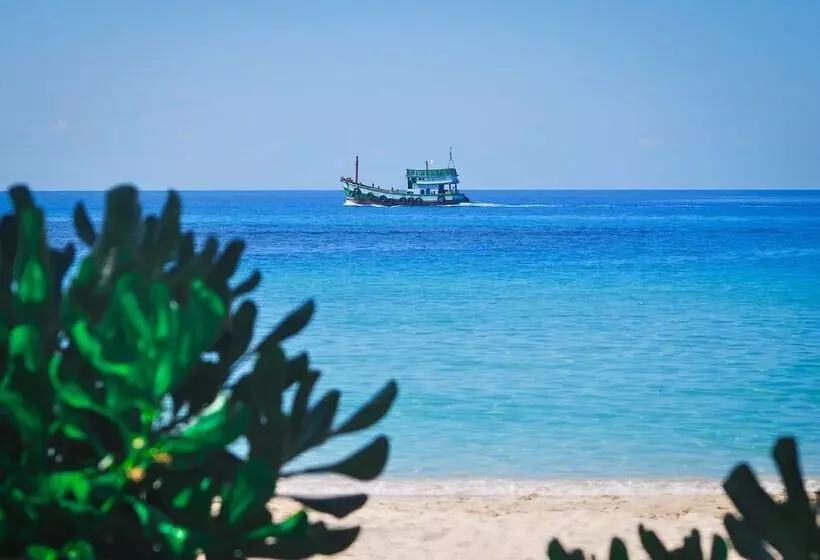 Hotelli Seafar Resort