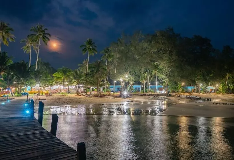 Hotelli Seafar Resort
