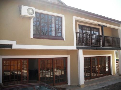 פנסיון Otj Pride Guest House