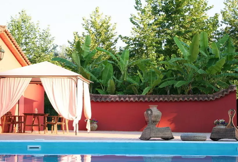 Majatalo Terry Land Village