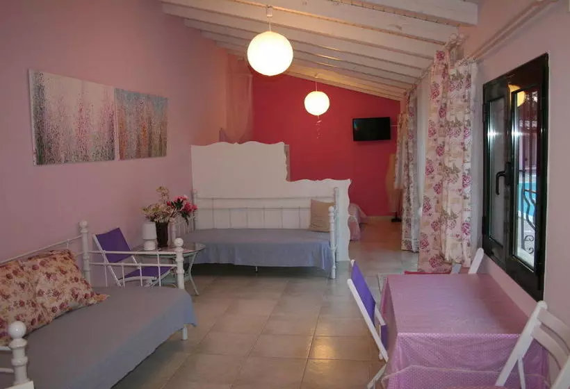 Majatalo Terry Land Village