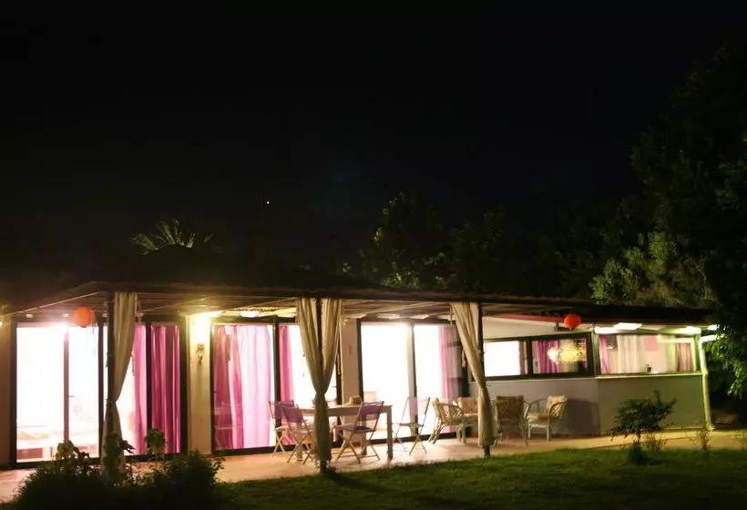 Majatalo Terry Land Village