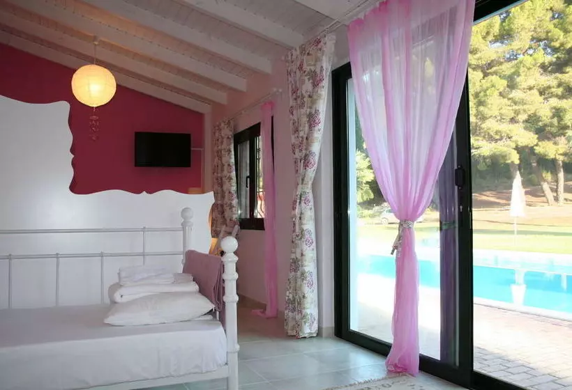 Majatalo Terry Land Village