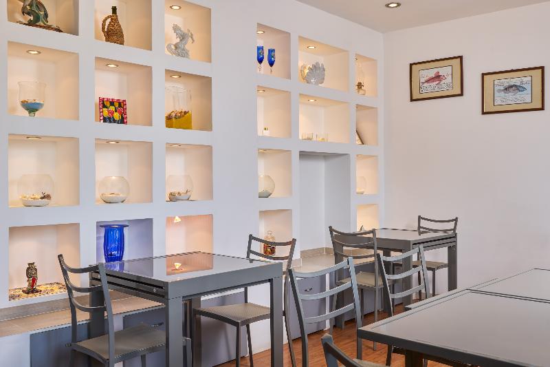 Sea Breeze Residence