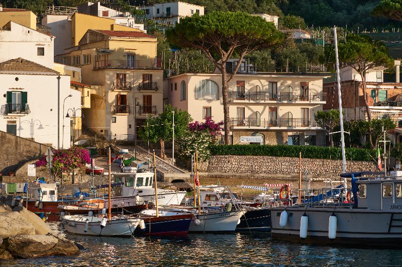 Sea Breeze Residence