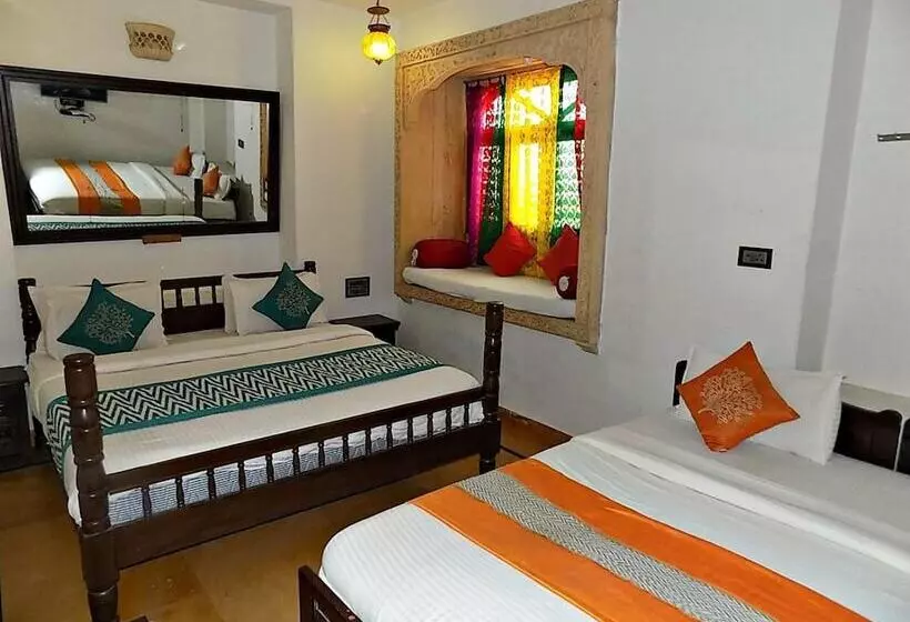 Tripli Hotels Prithvi Palace