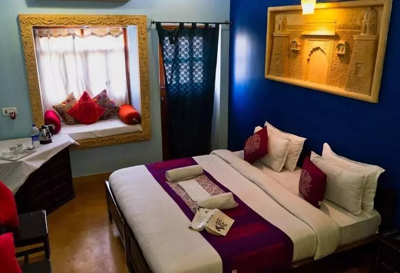 Tripli Hotels Prithvi Palace