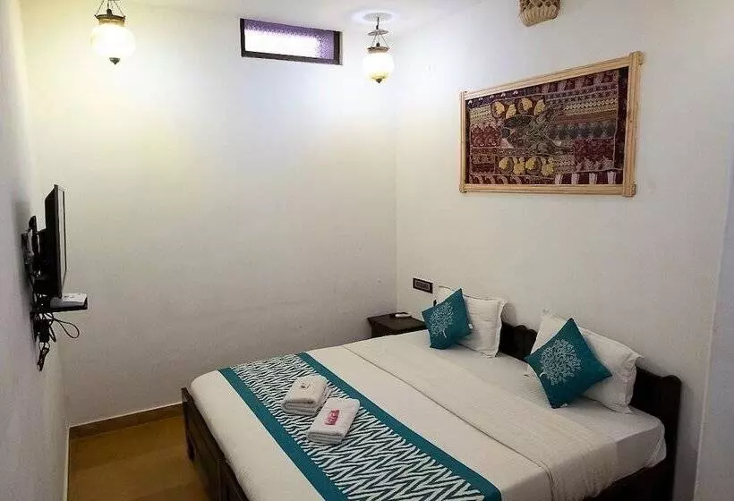 Tripli Hotels Prithvi Palace