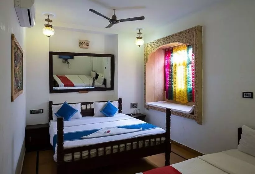 Tripli Hotels Prithvi Palace