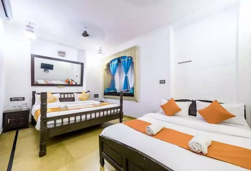 Tripli Hotels Prithvi Palace