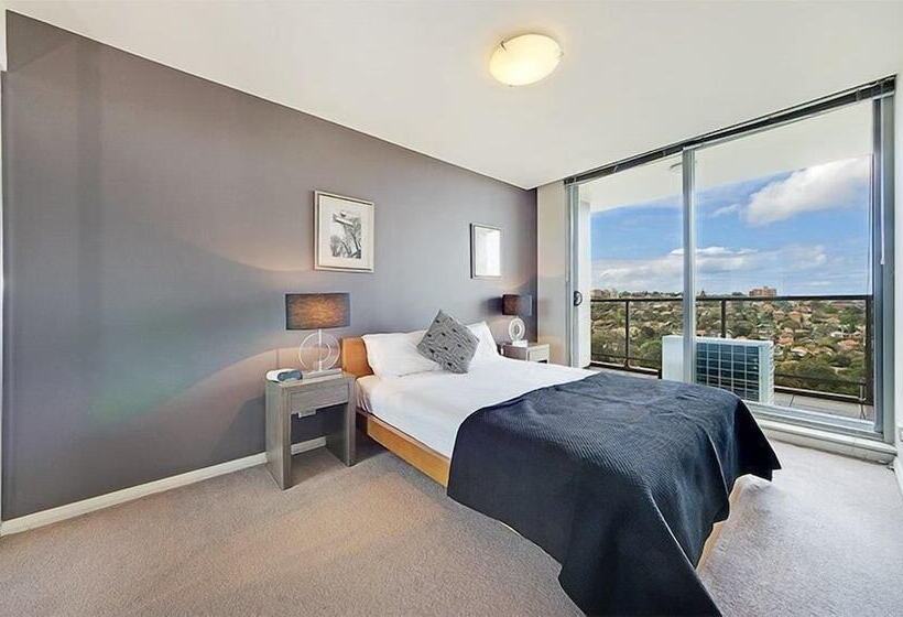 Wyndel Apartments   Harbour Watch