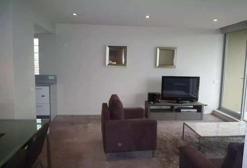 Wyndel Apartments   Harbour Watch