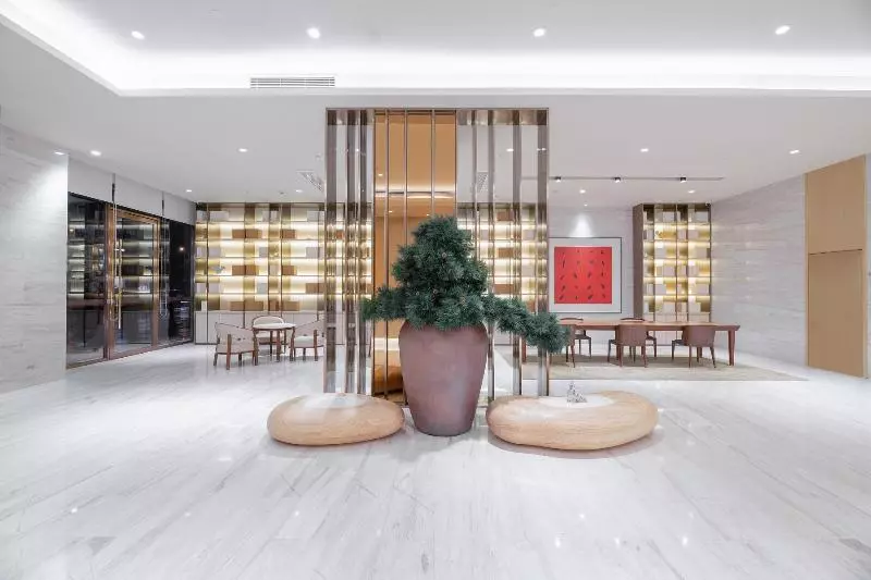 Ji Hotel Ziyang Songda Plaza