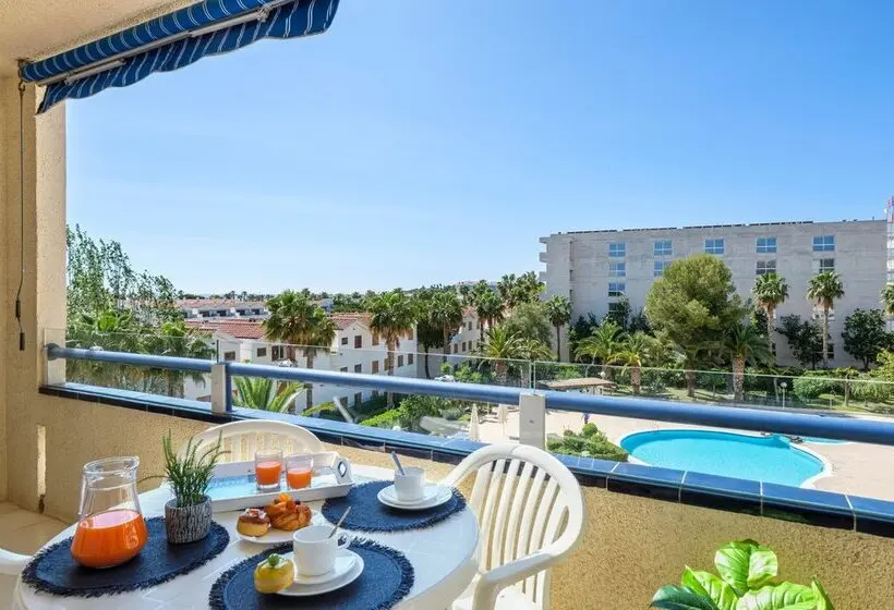 Apartamentos Estival Park