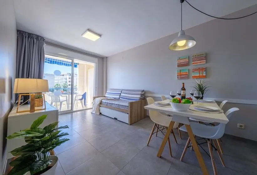 Apartamentos Estival Park