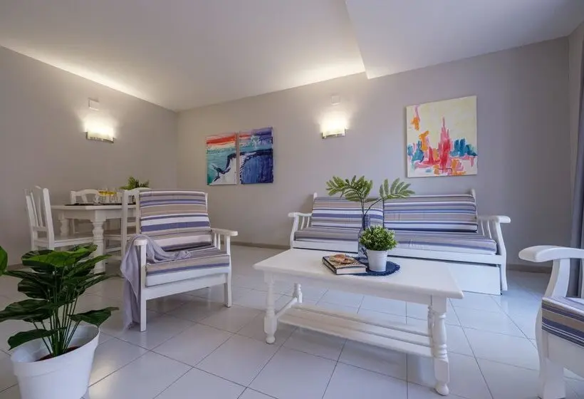 Apartamentos Estival Park