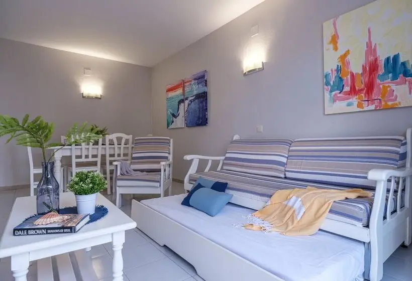 Apartamentos Estival Park