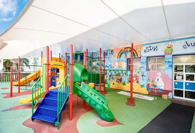 Apartamentos Estival Park