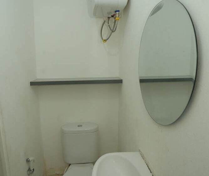 בית מלון כפרי Oyo 92318 Elis Rooms