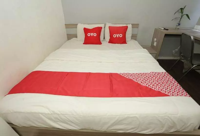 ホテル Oyo 92318 Elis Rooms