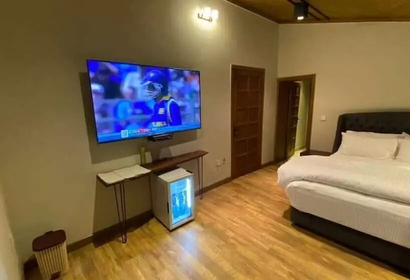 Raas Resorts