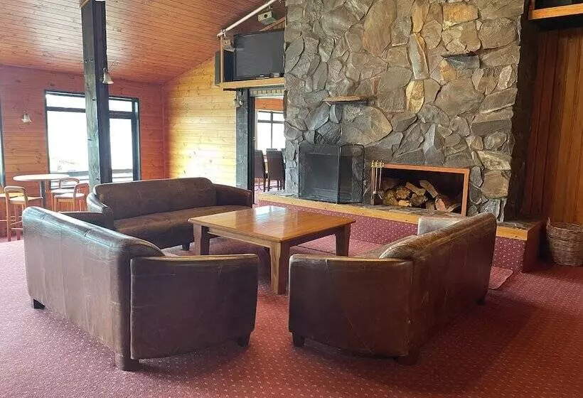 هتل Lakes Lodge Okataina