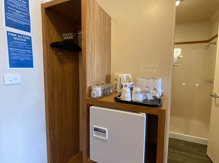 酒店 Lakes Lodge Okataina