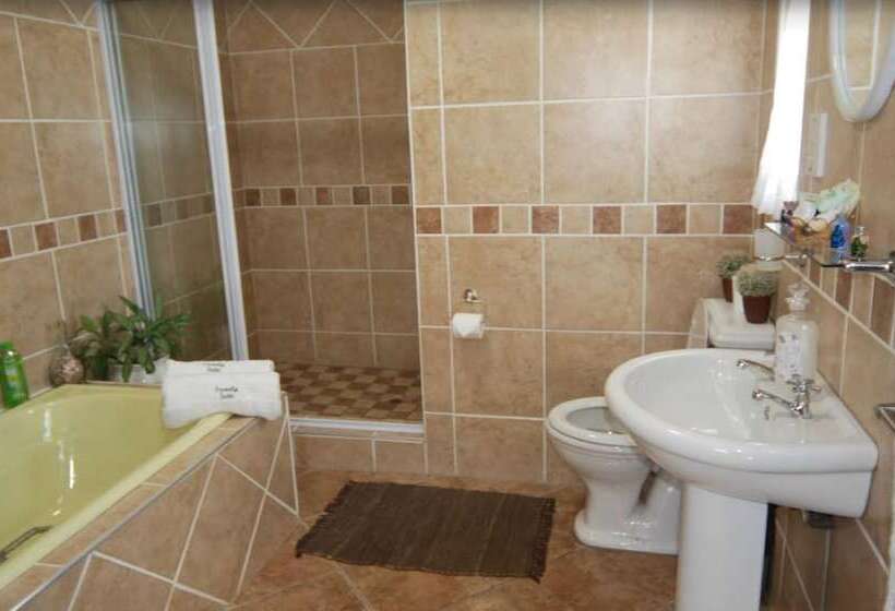 Bed & Breakfast Umkomaas Guest House