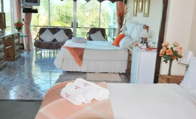 Aamiaismajoitus (B&B) Umkomaas Guest House