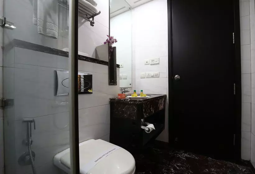 Fabhotel New Friends Colony