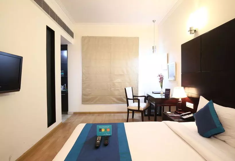 Fabhotel New Friends Colony