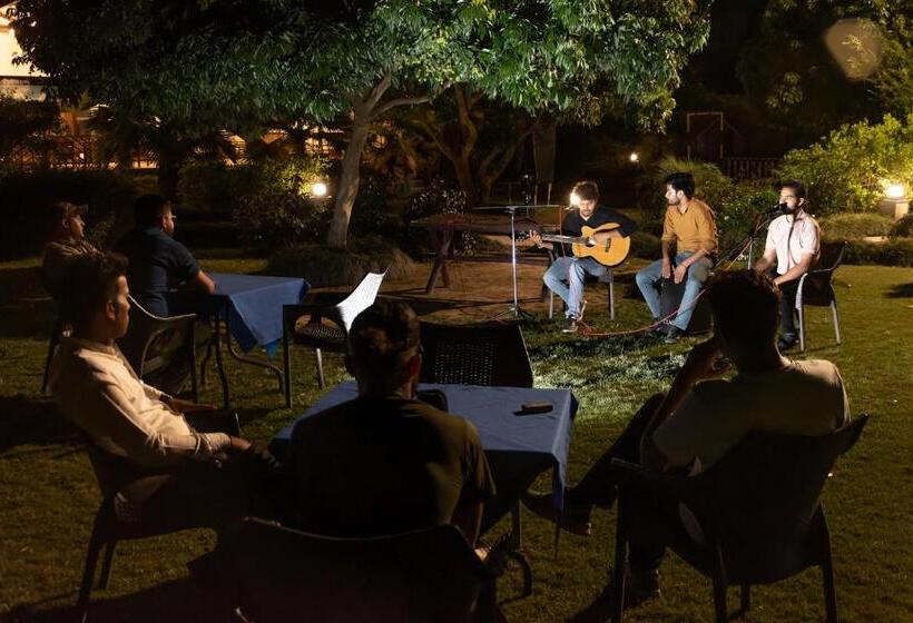 فندق Alaya Resorts & Spa