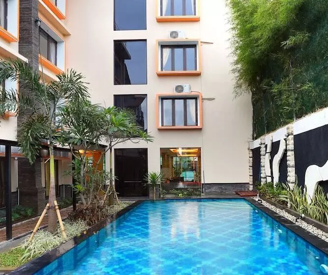 هتل Argya Santi Suites And Villas