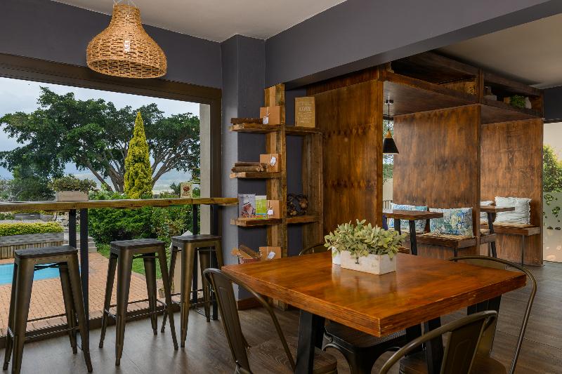 酒店 Cayley Mountain Resort