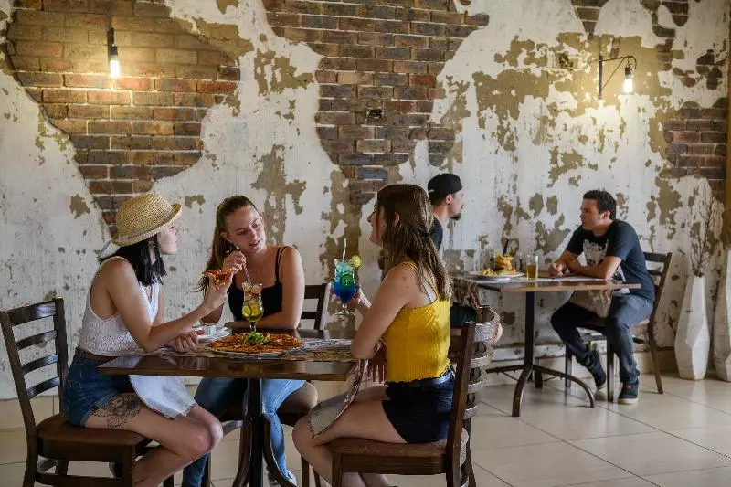 Hotelli Cayley Mountain Resort