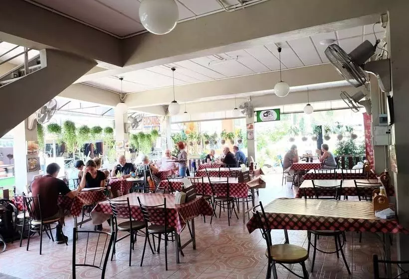 Chilli Hotel&restaurant